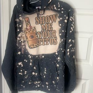 Show me your Tito’s hoodie (L)